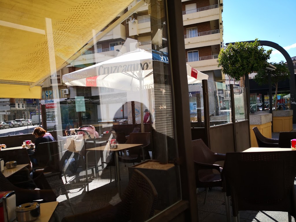 Cafeteria Aurora Plaza