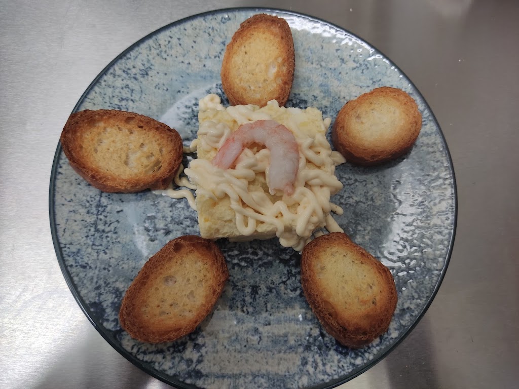 Cal Tapa Gastrobar — Comida y bebida