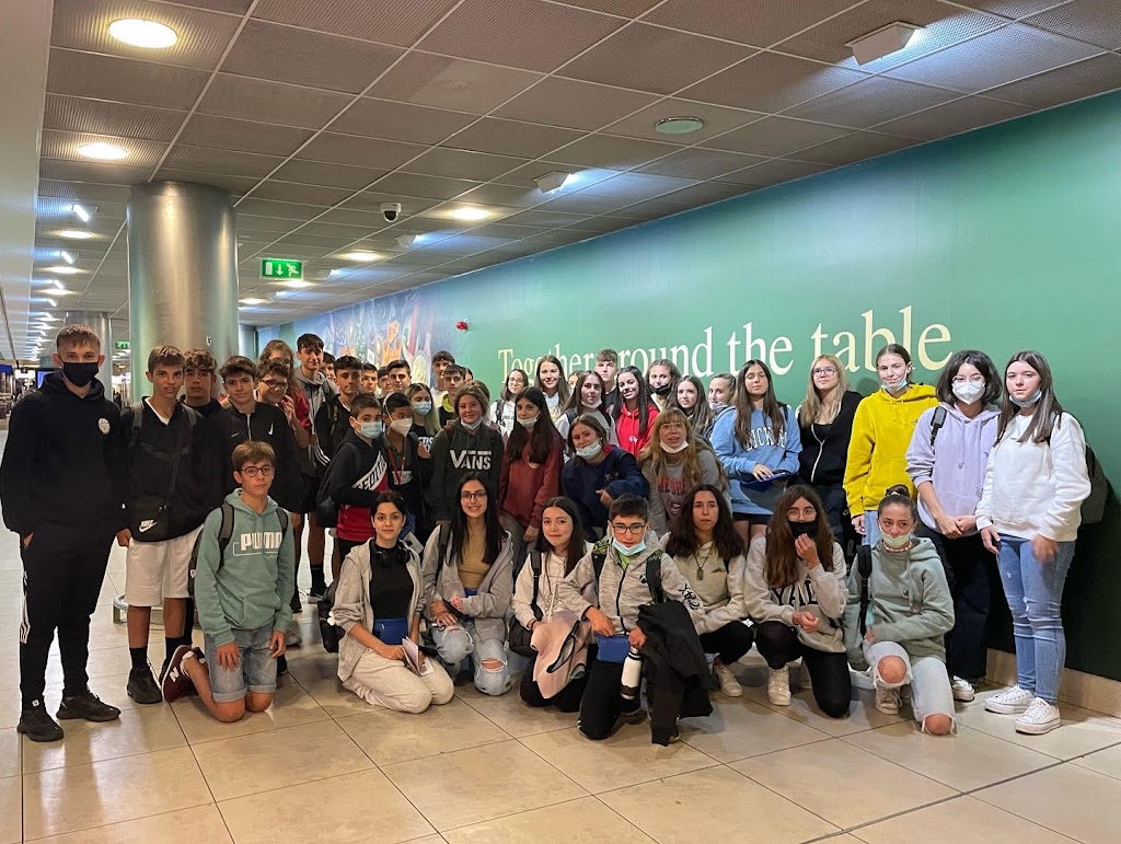 SPEAKING AWAY, academia ingles, cursos en el extranjero