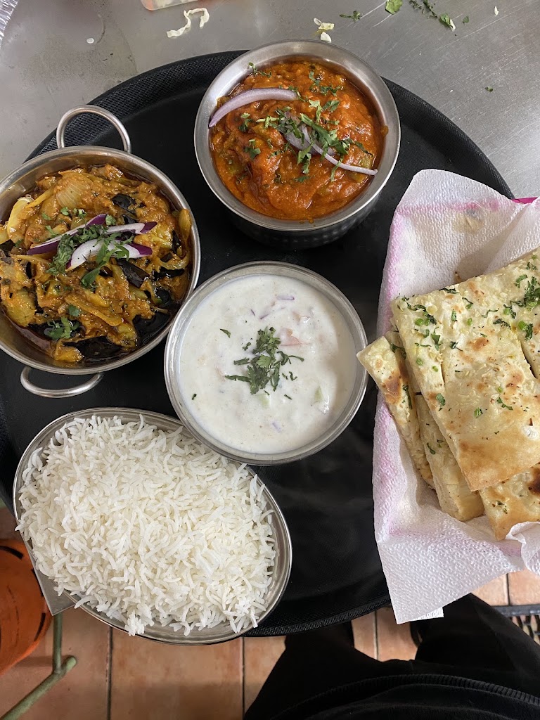 Authentic Indian Restaurant Balcon de Mijas — Comida y bebida