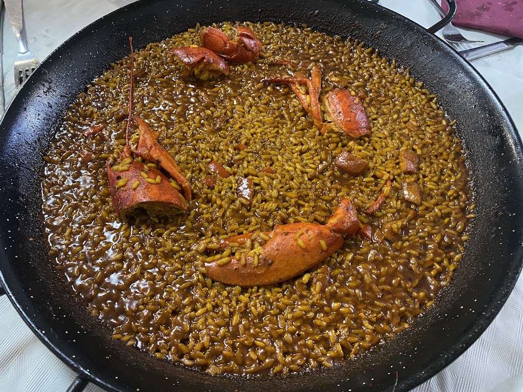 Restaurante los Barriles — Comida y bebida