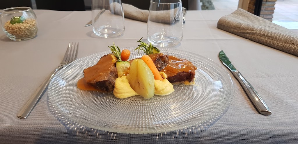 Esencia Restaurante — Comida y bebida