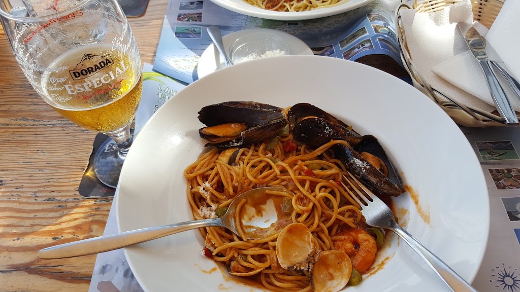 La Paella Rustica — Comida y bebida