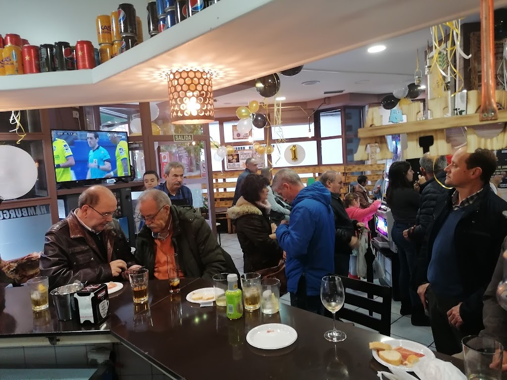 Cafe Bar Clemente — Ambiente