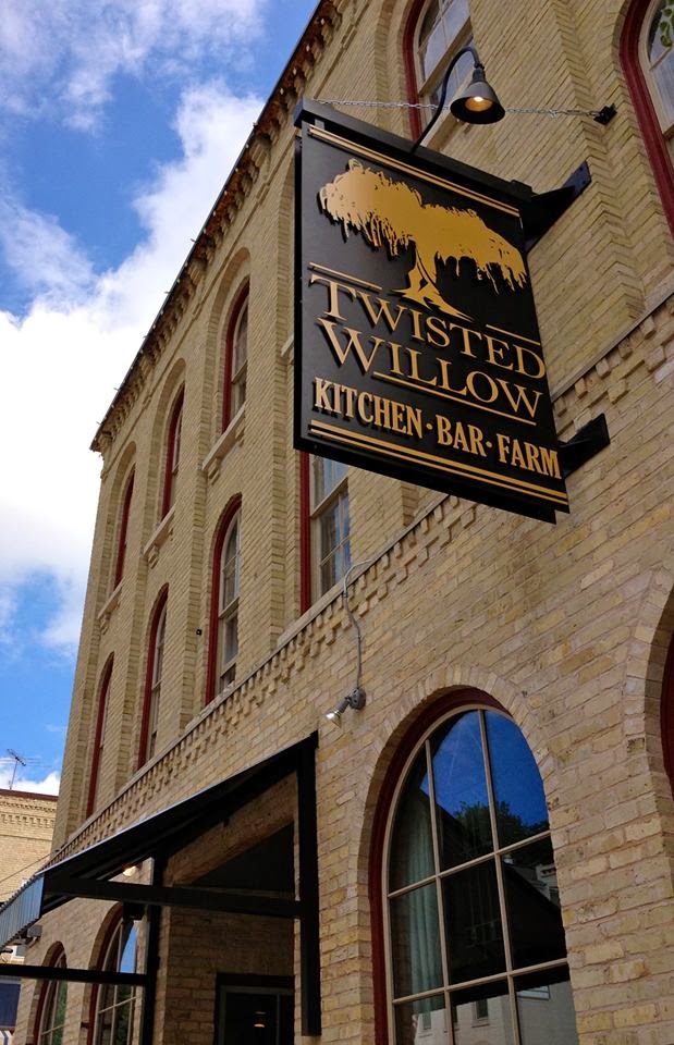  Twisted Willow Restaurant
