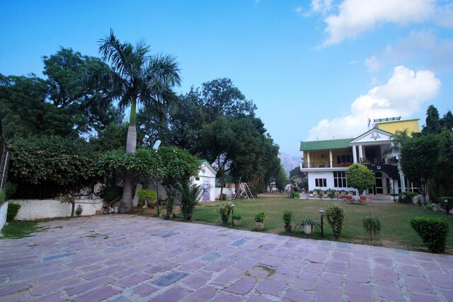 Oyo 3239 Resort Mount View
