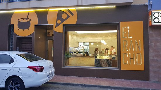 El Rancho Comidas para llevar/ Pizzeria