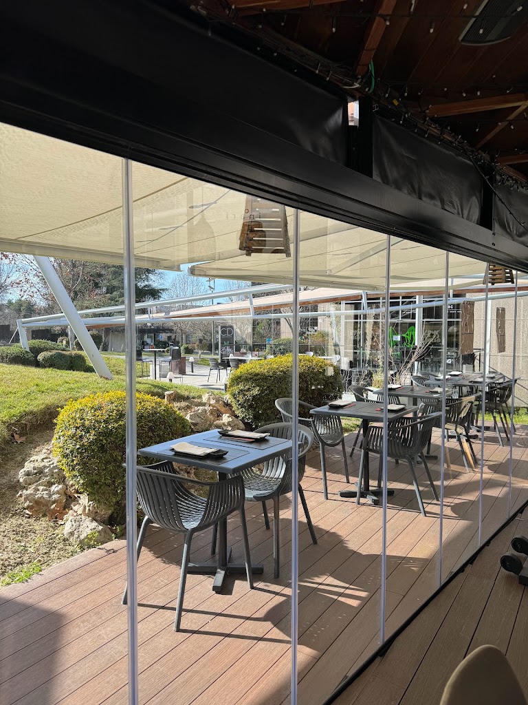 Restaurante Inari Moraleja — Ambiente