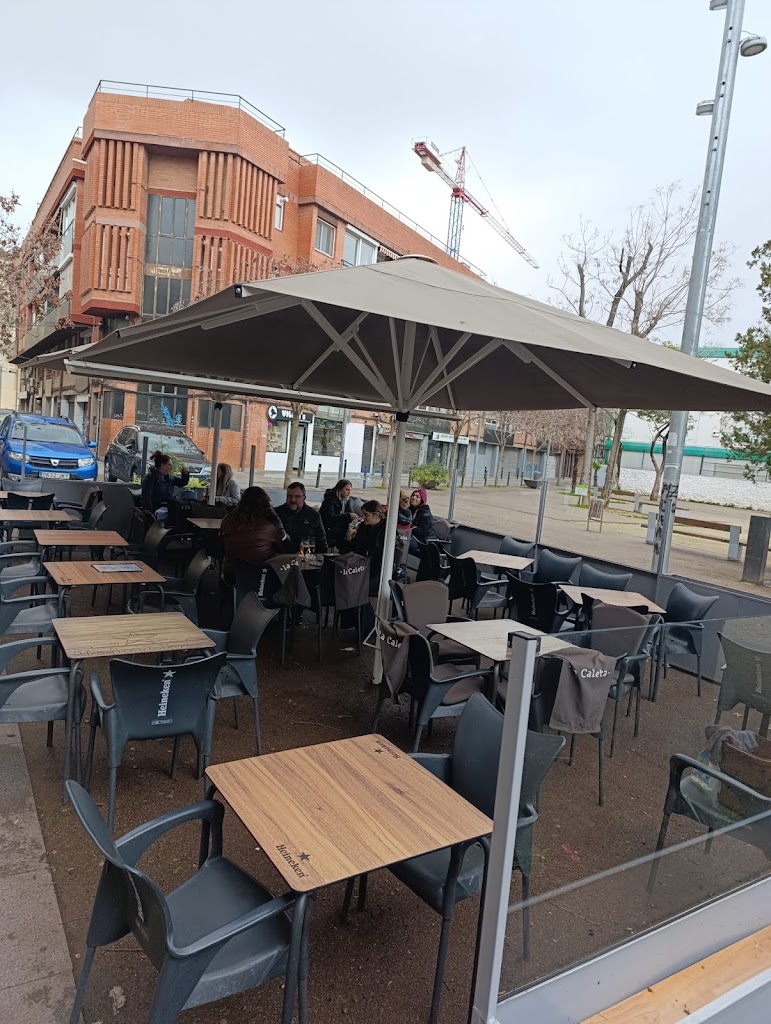 La Caleta de Cerdanyola — Ambiente