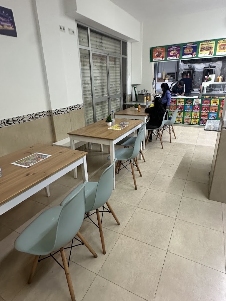 Primo Pizza Kebab — Ambiente