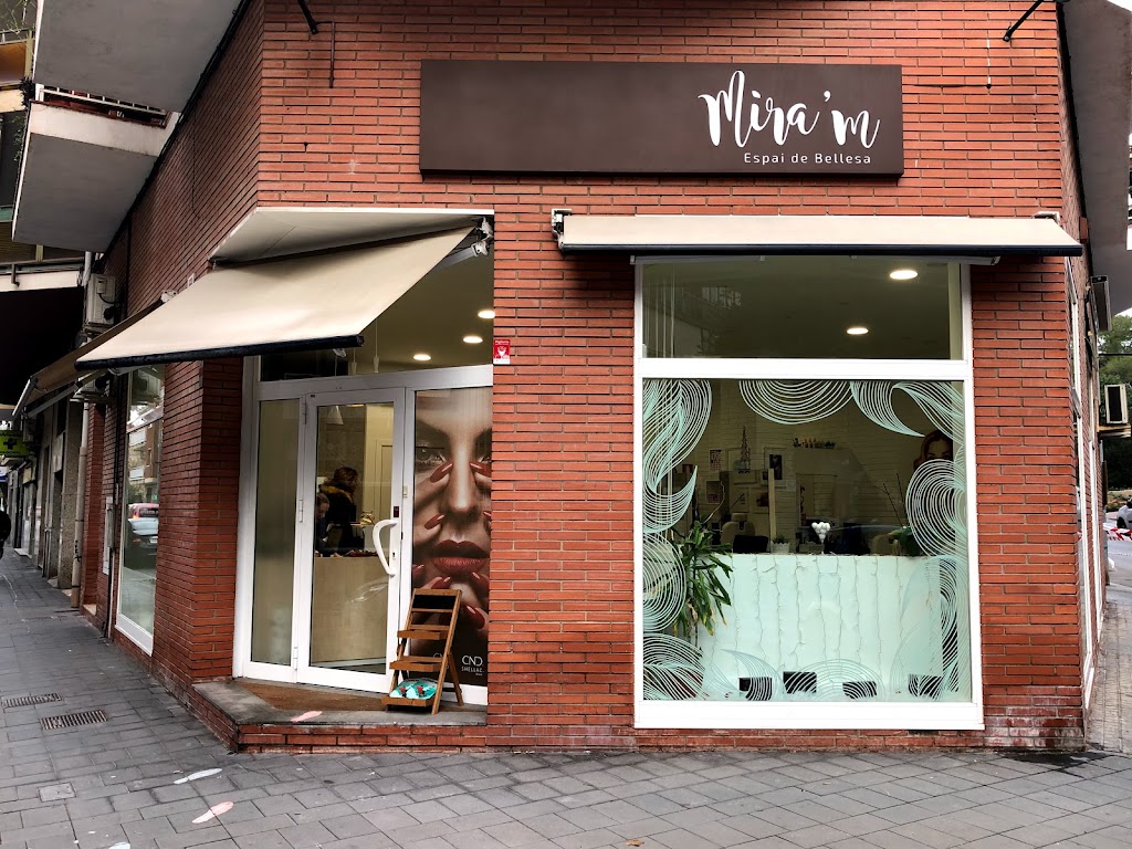 Mira'm Espai de Bellesa — Exterior
