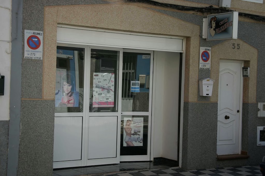 Ortiz Peluqueros — Exterior