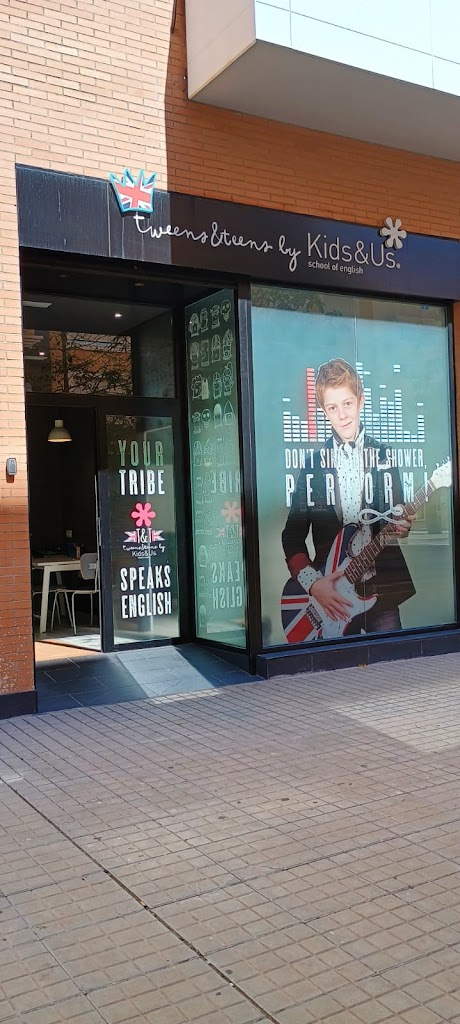 Tweens & Teens by Kids&Us Elche universidad