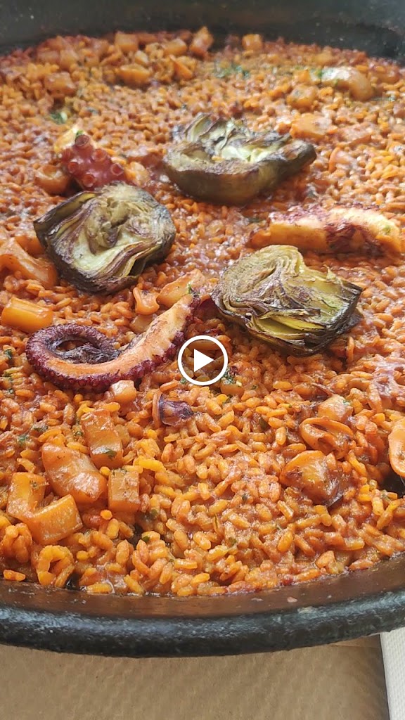 BOMBORA'S Arroceria Gastro-Heladeria — Videos