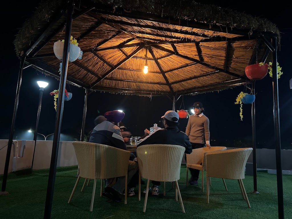 Mapple Open Air Restaurant And Hotel