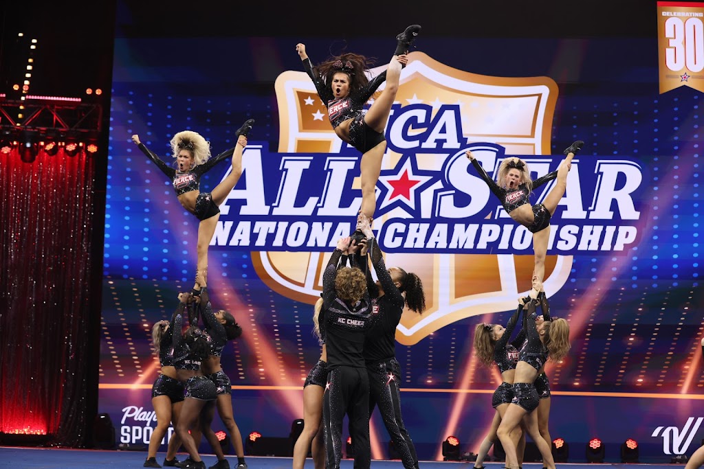  KC CHEER