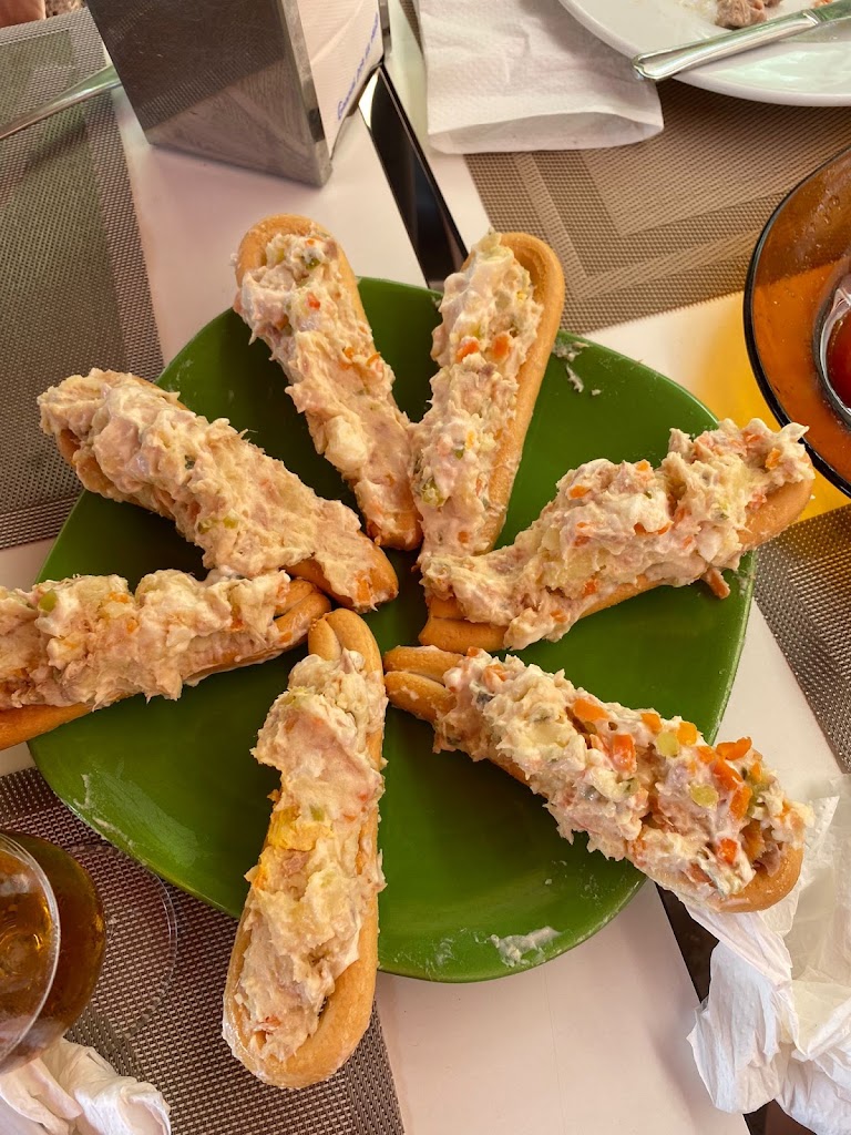 La Portuguesa — Comida y bebida