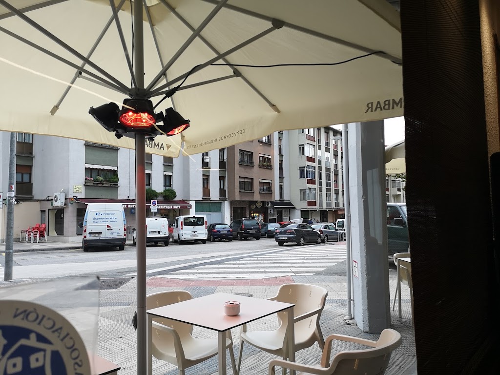 Arantxa Bar Cafeteria — Ambiente