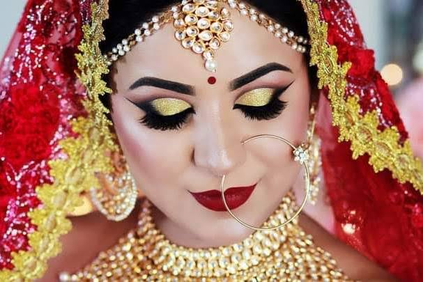 Shubhi Beauty Parlour General Store Training Center