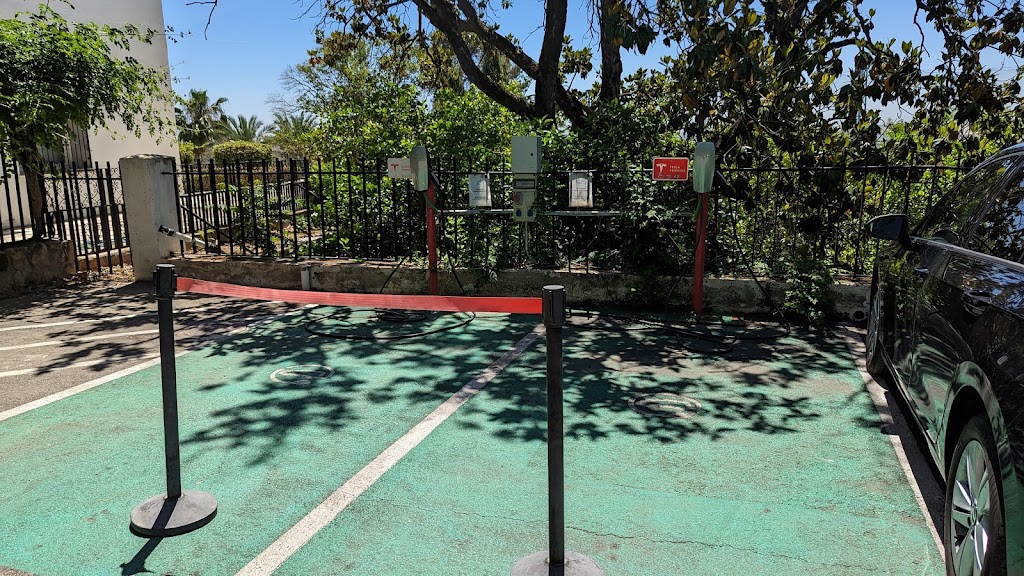 Tesla Destination Charger