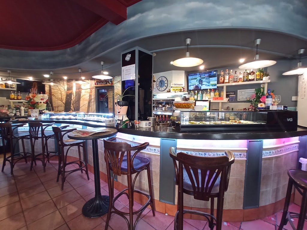 Cafe Jennifer Bar — Ambiente