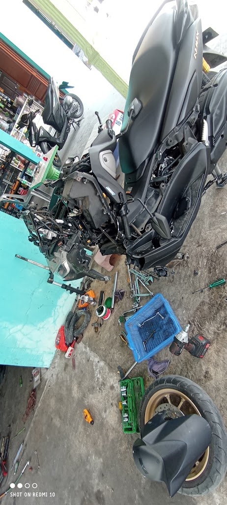 BENGKEL HANDOKO MOTOR