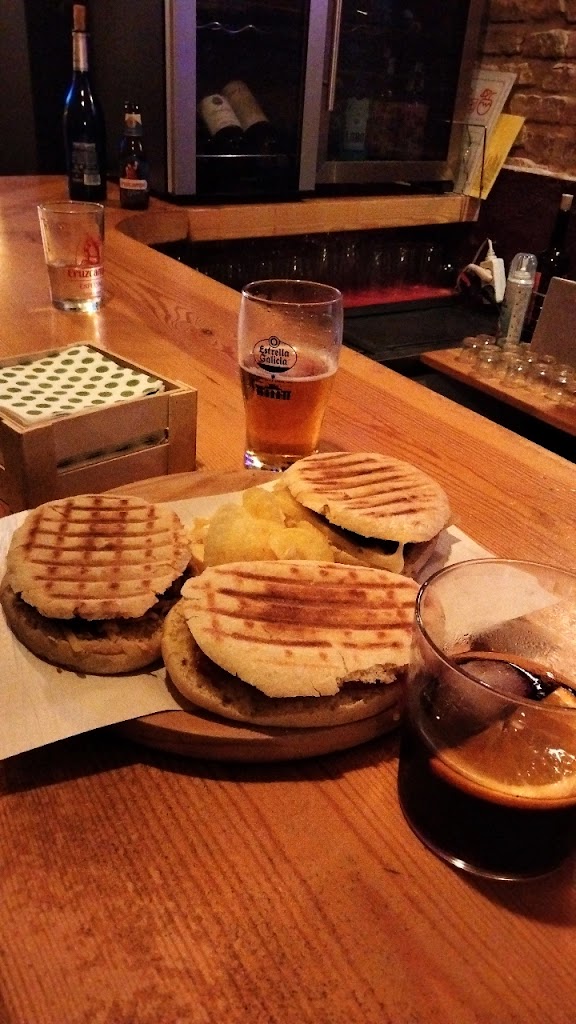 Las Tablas — Comida y bebida