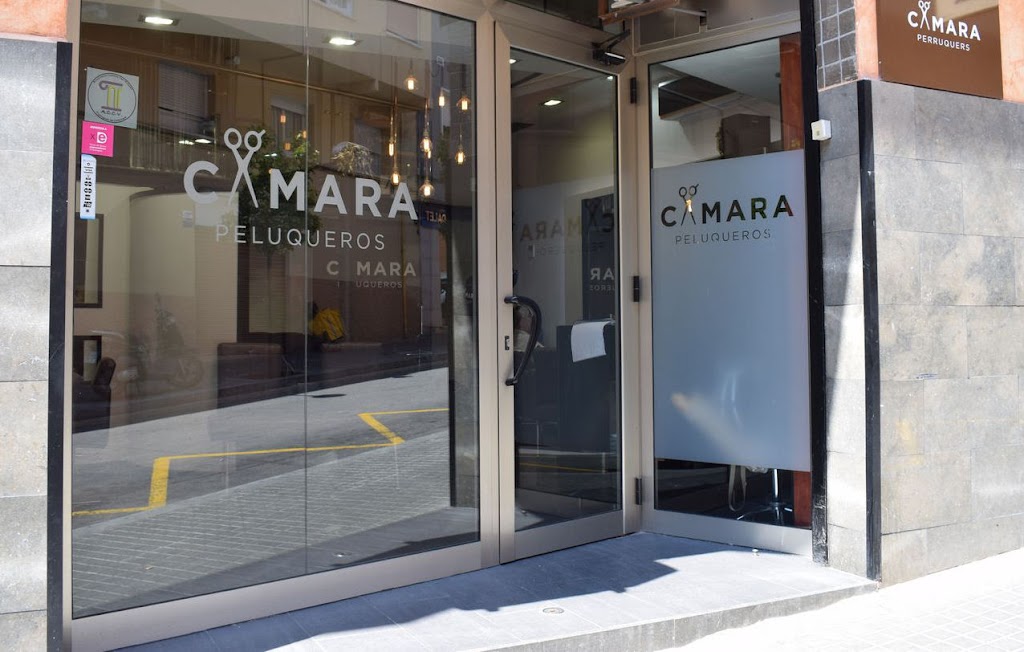 Camara Perruquers — Exterior