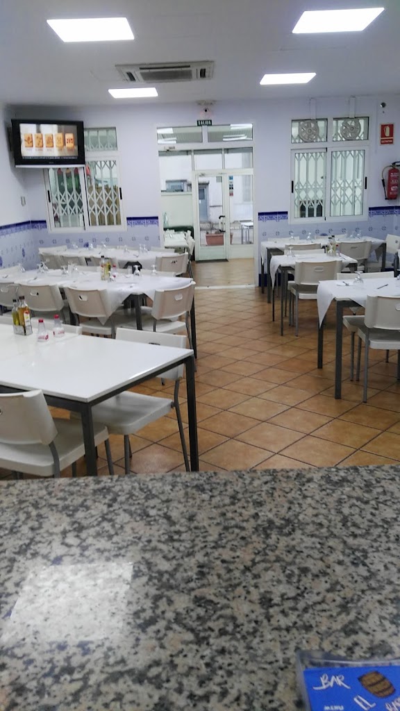 Bar restaurante El Barrilet — Ambiente