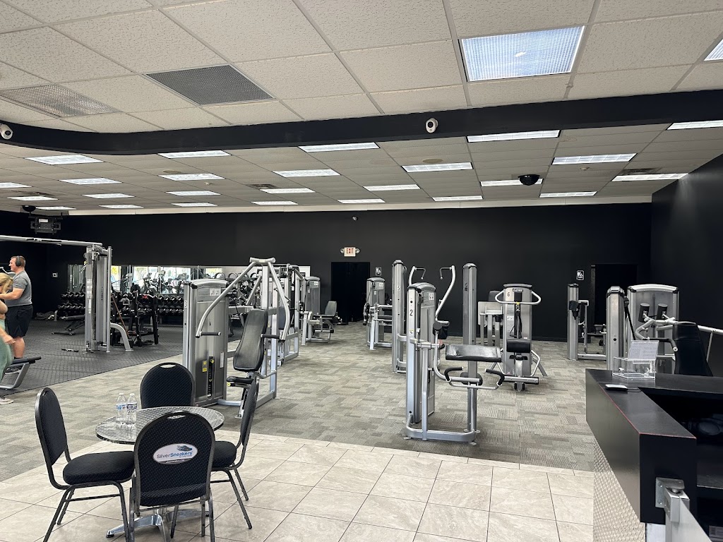  Fitstop24 – White Pigeon