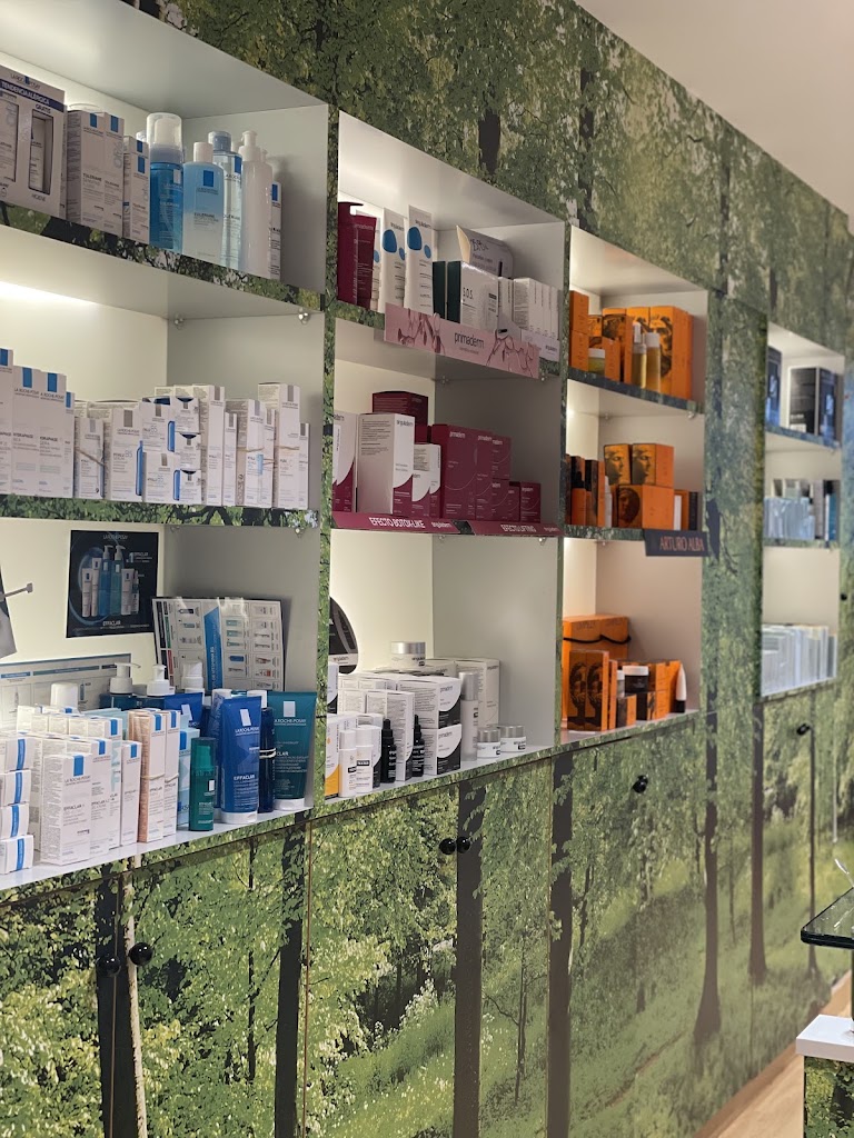 Farmacia la Plazuela — Del propietario