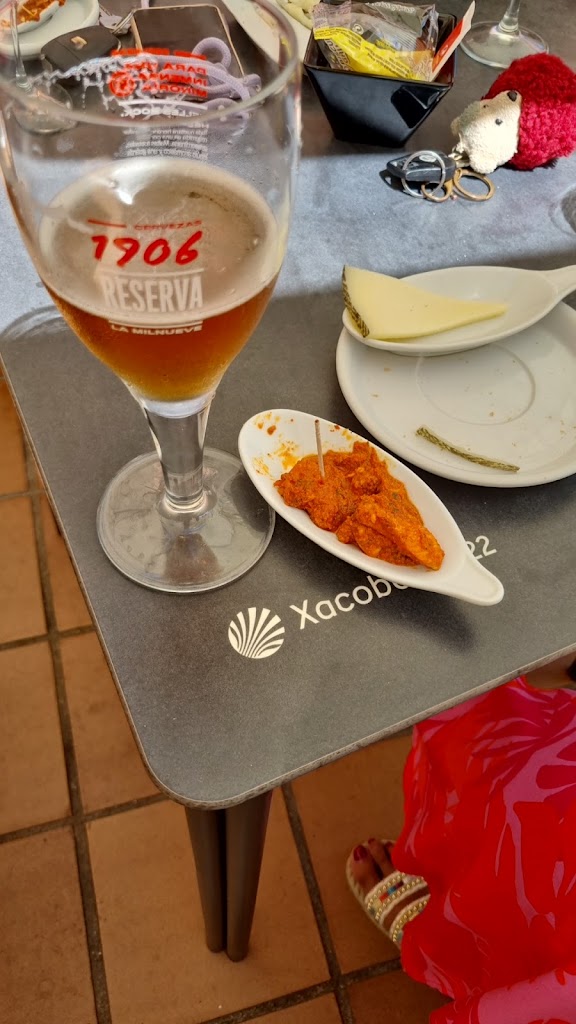 Bar Camoens — Comida y bebida