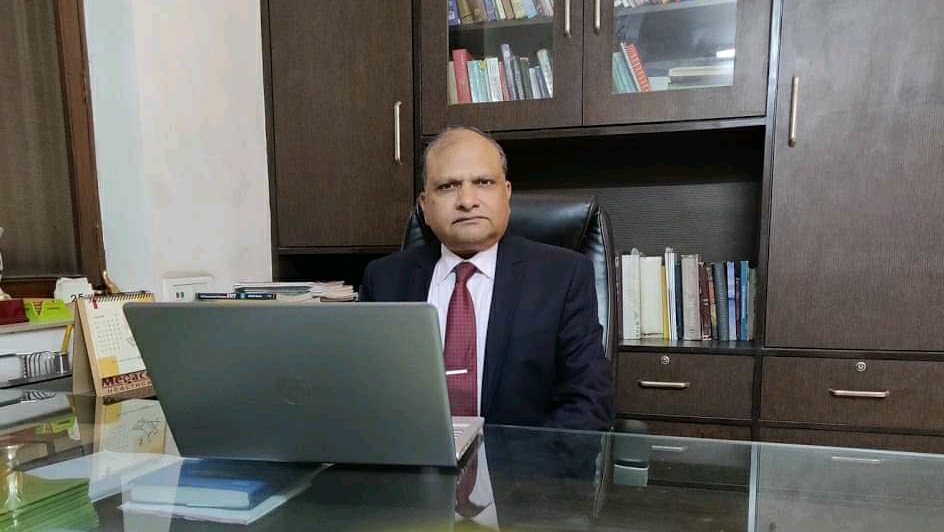 Dr. Dr Puneet Agrawal