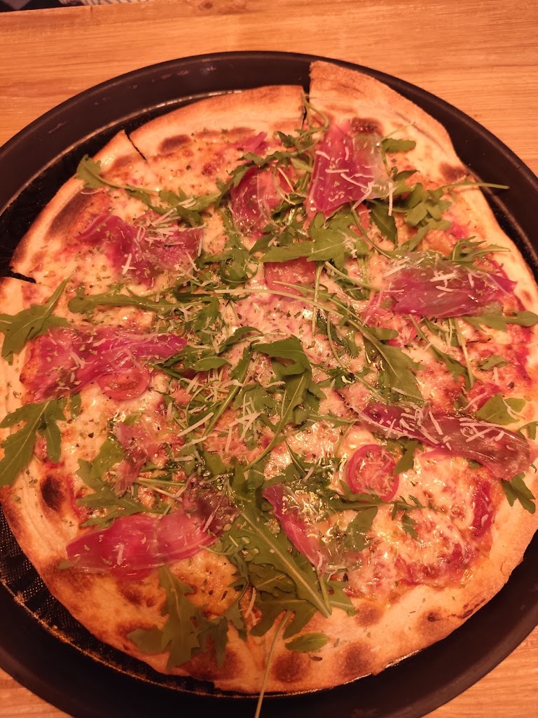 La pura pizza — Comida y bebida