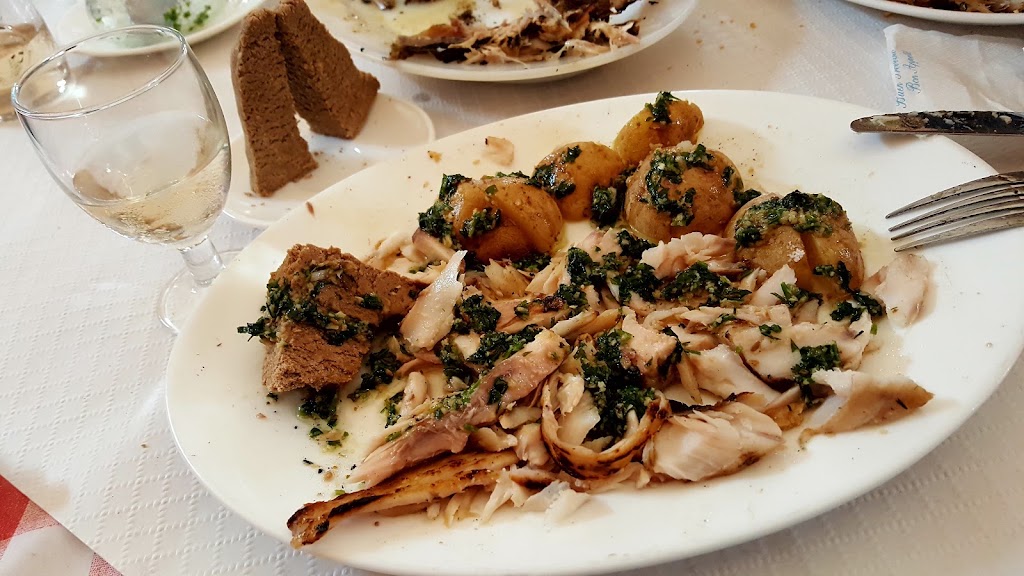 Restaurante Padilla — Comida y bebida