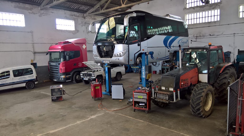 TALLER MECANICO HNOS. FERNANDEZ BERMUDEZ, S. L. — Del propietario