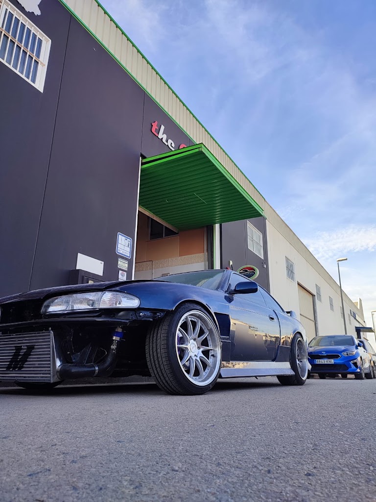 The garage — Del propietario