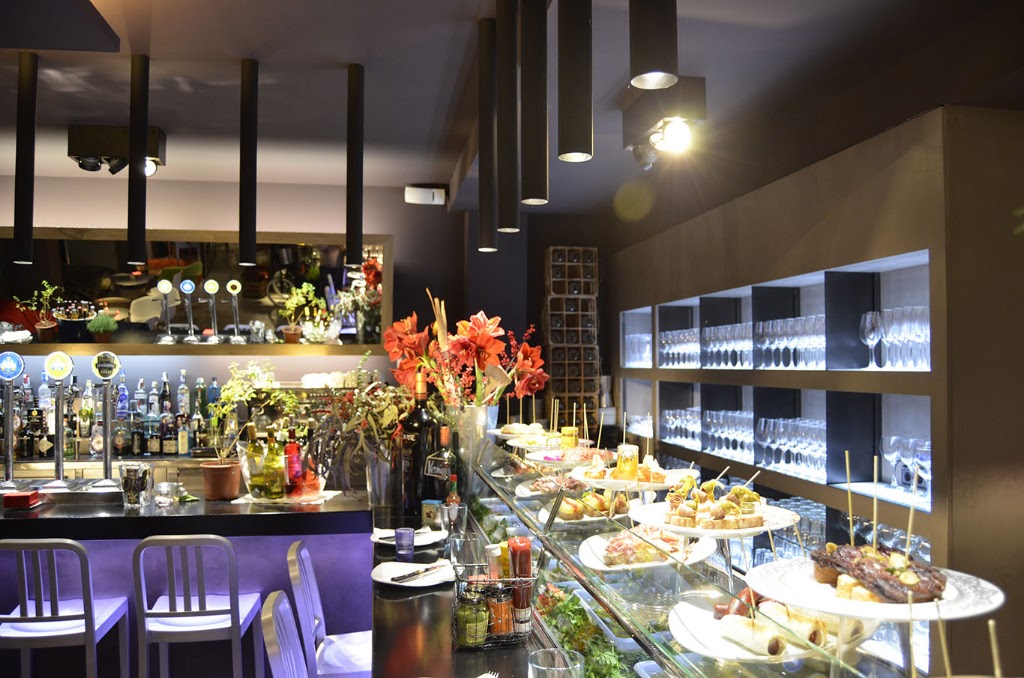 LABARRA (r) | Sant Cugat — Comida y bebida