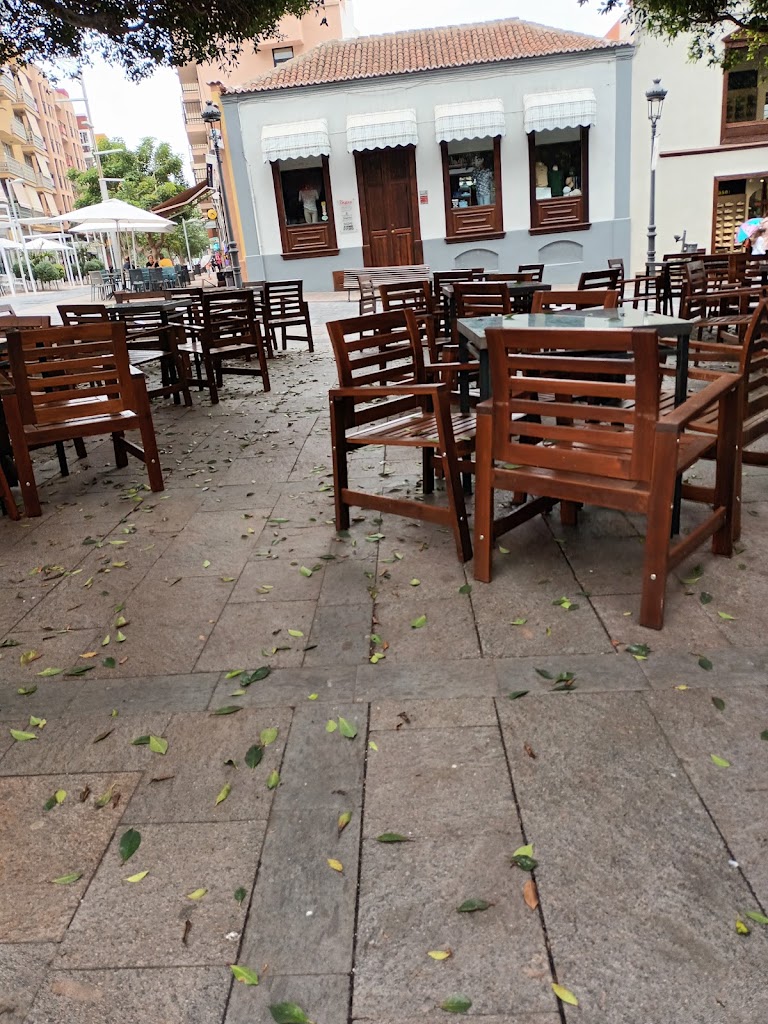 Bar Cafeteria Eden | Bar Cafeteria en Los Llanos de Aridane — Ambiente