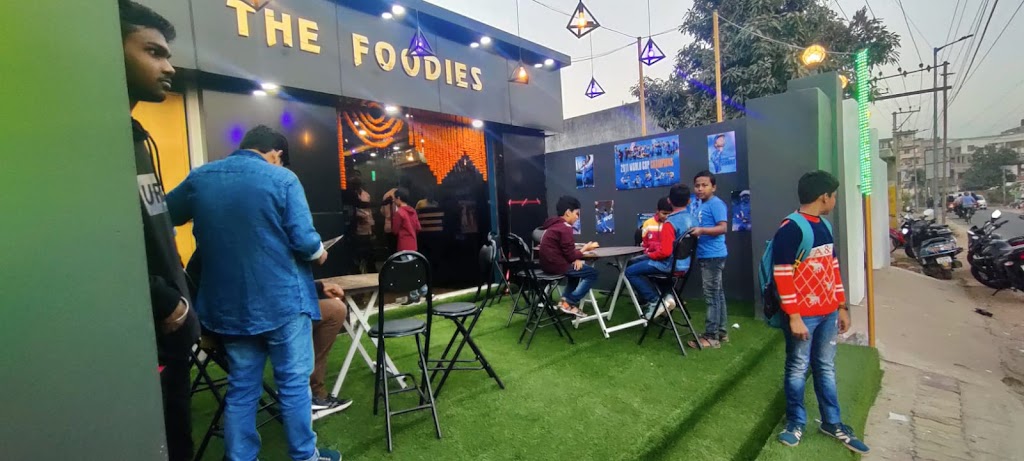 The Foodies Cl Chicken Khaate Hain