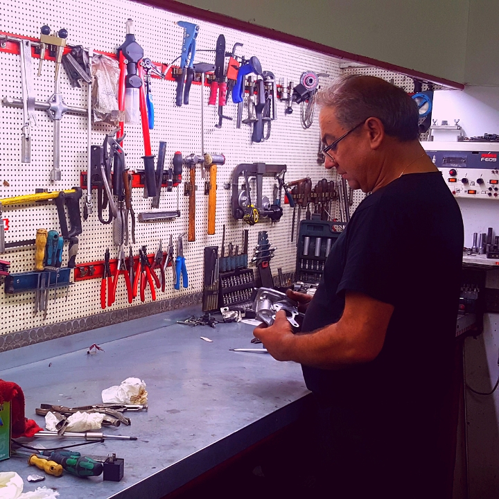 Emilio Electrotallers — Del propietario