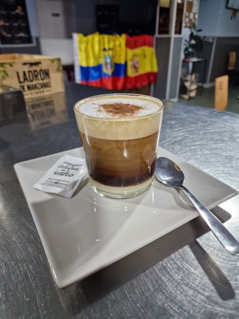 CAFETERIA TRACY — Cafe
