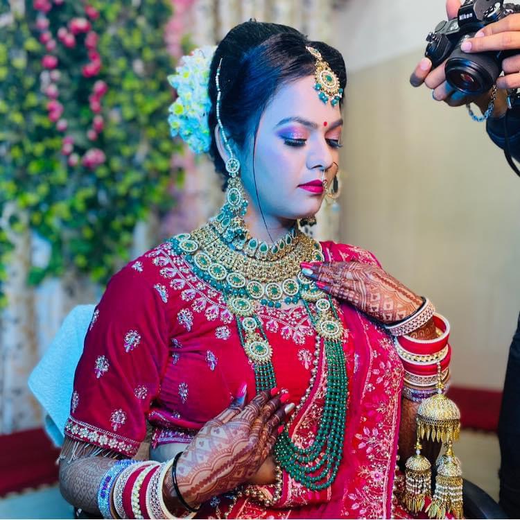 Lucky Beauty Parlour