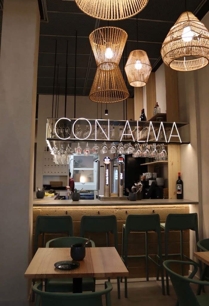 La Lateria Gastrobar — Ambiente