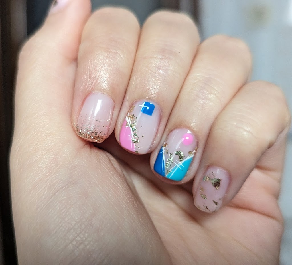 Golden Fingers Nails — Manicura