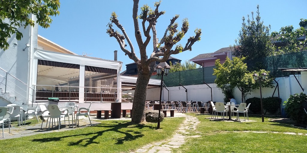 Cafe Bar A' Pedra — Jardin