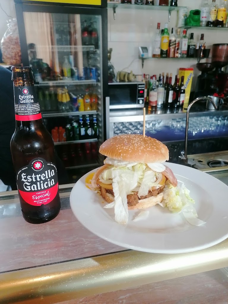 Bar Lucas — Comida y bebida