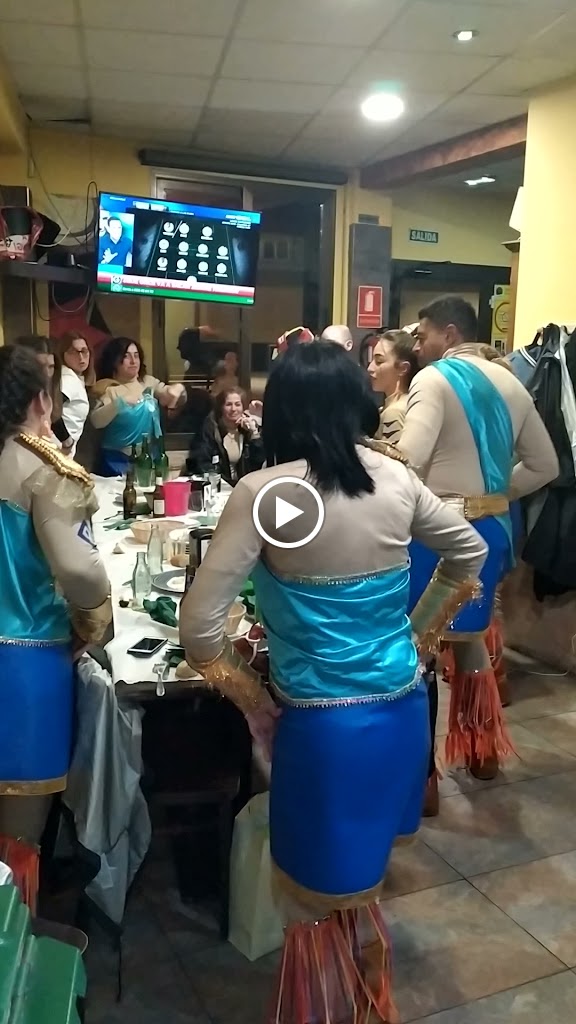 Sidreria Restaurante Casa Miguel — Ambiente