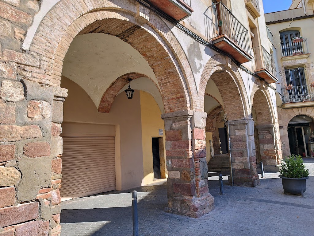 Casa i Portal de l'Arc de l'Esglesia