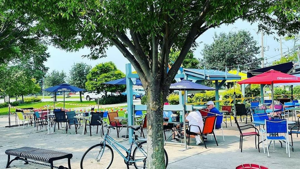 Southsides Patio Bar & Grill in Fort Erie